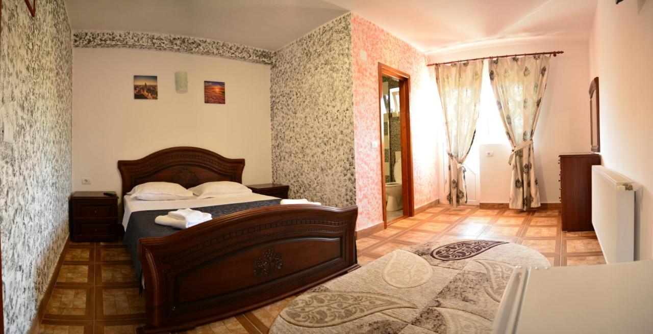 La Mateo Otel Călimăneşti Dış mekan fotoğraf