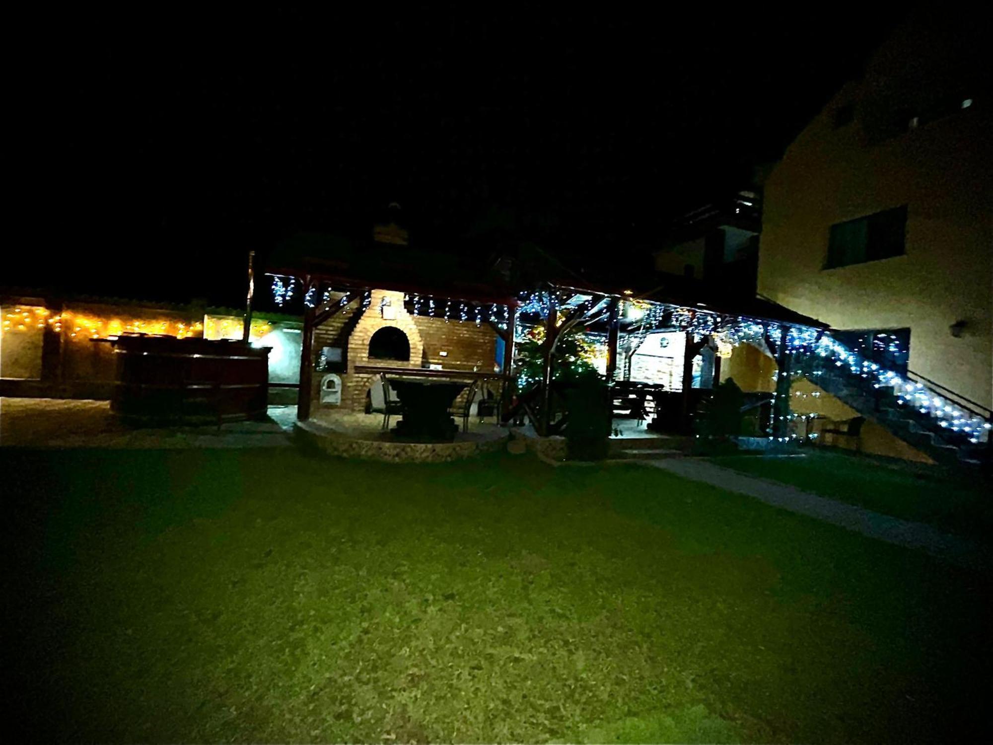La Mateo Otel Călimăneşti Dış mekan fotoğraf