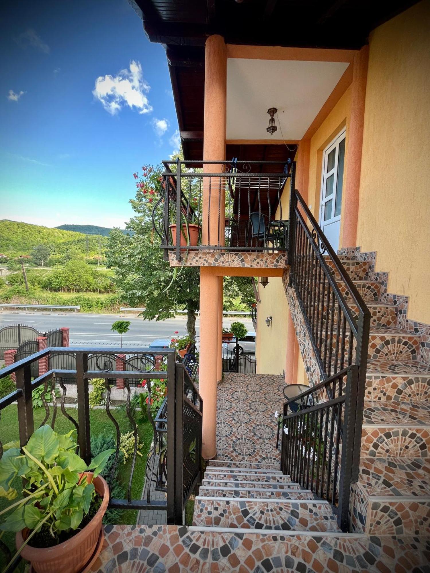 La Mateo Otel Călimăneşti Dış mekan fotoğraf