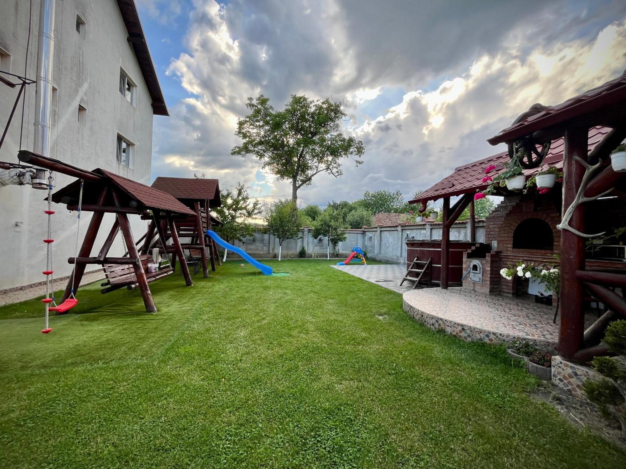 La Mateo Otel Călimăneşti Dış mekan fotoğraf