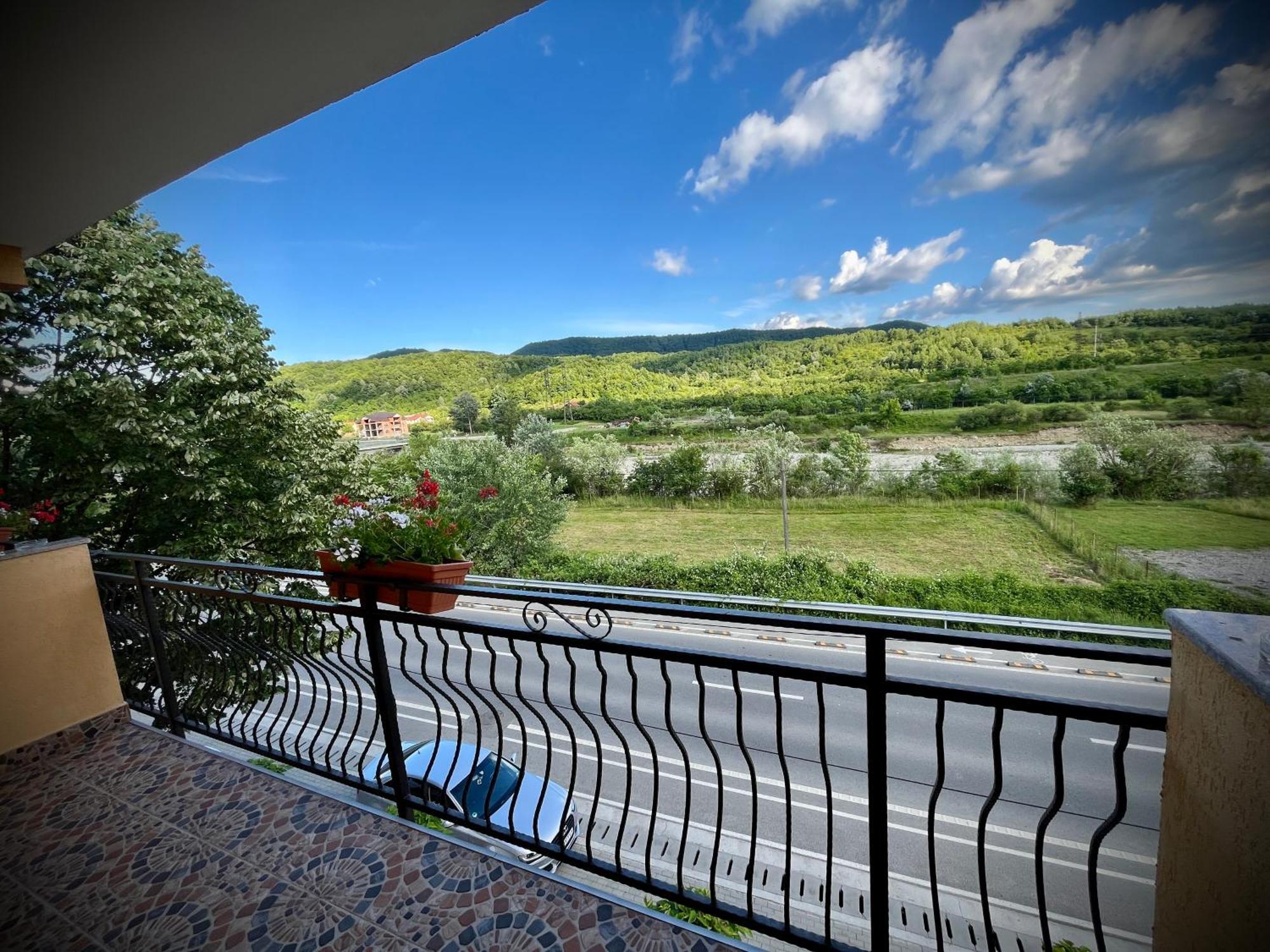 La Mateo Otel Călimăneşti Dış mekan fotoğraf